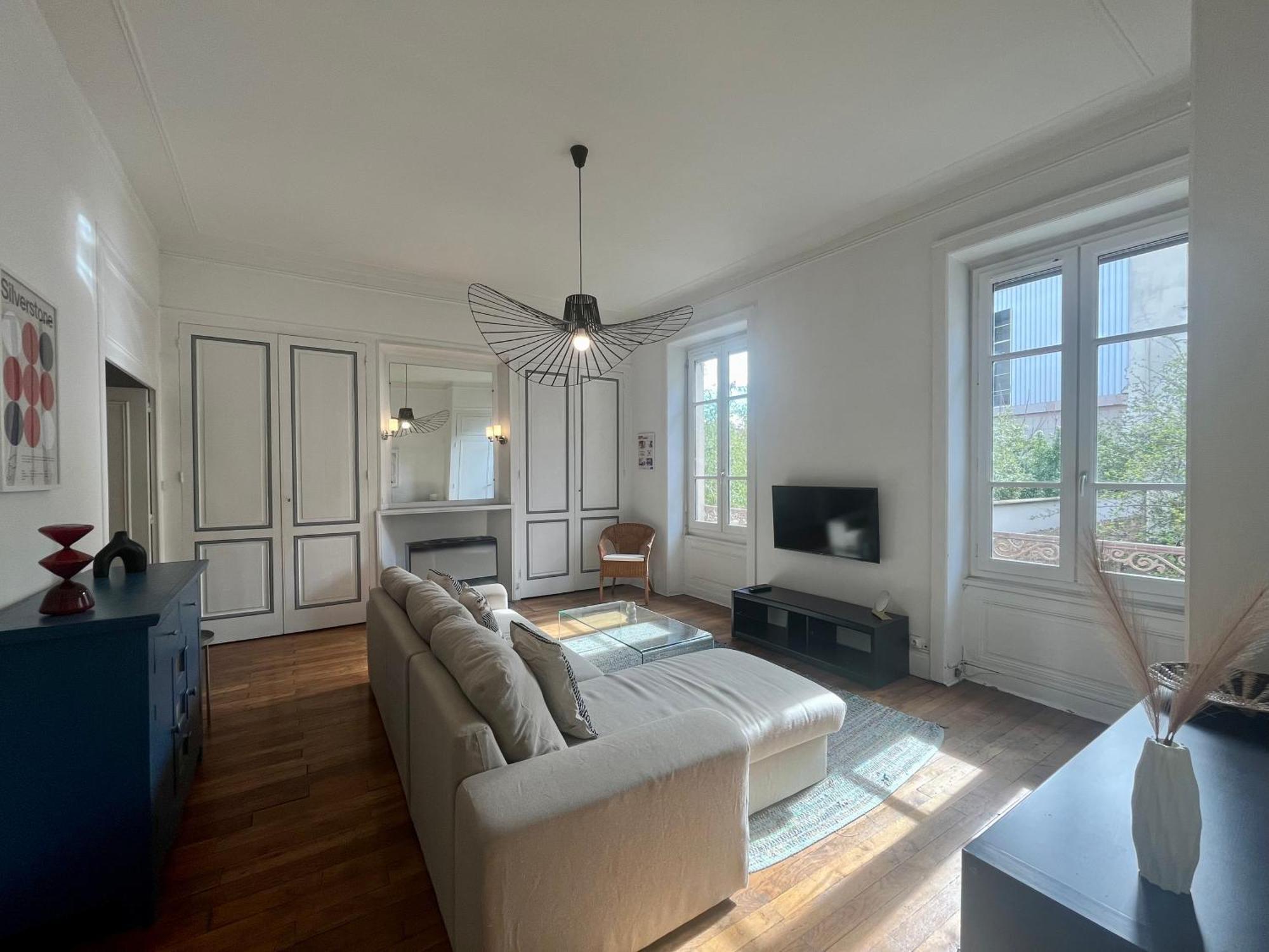 Suite Lavani Lyon Exterior foto