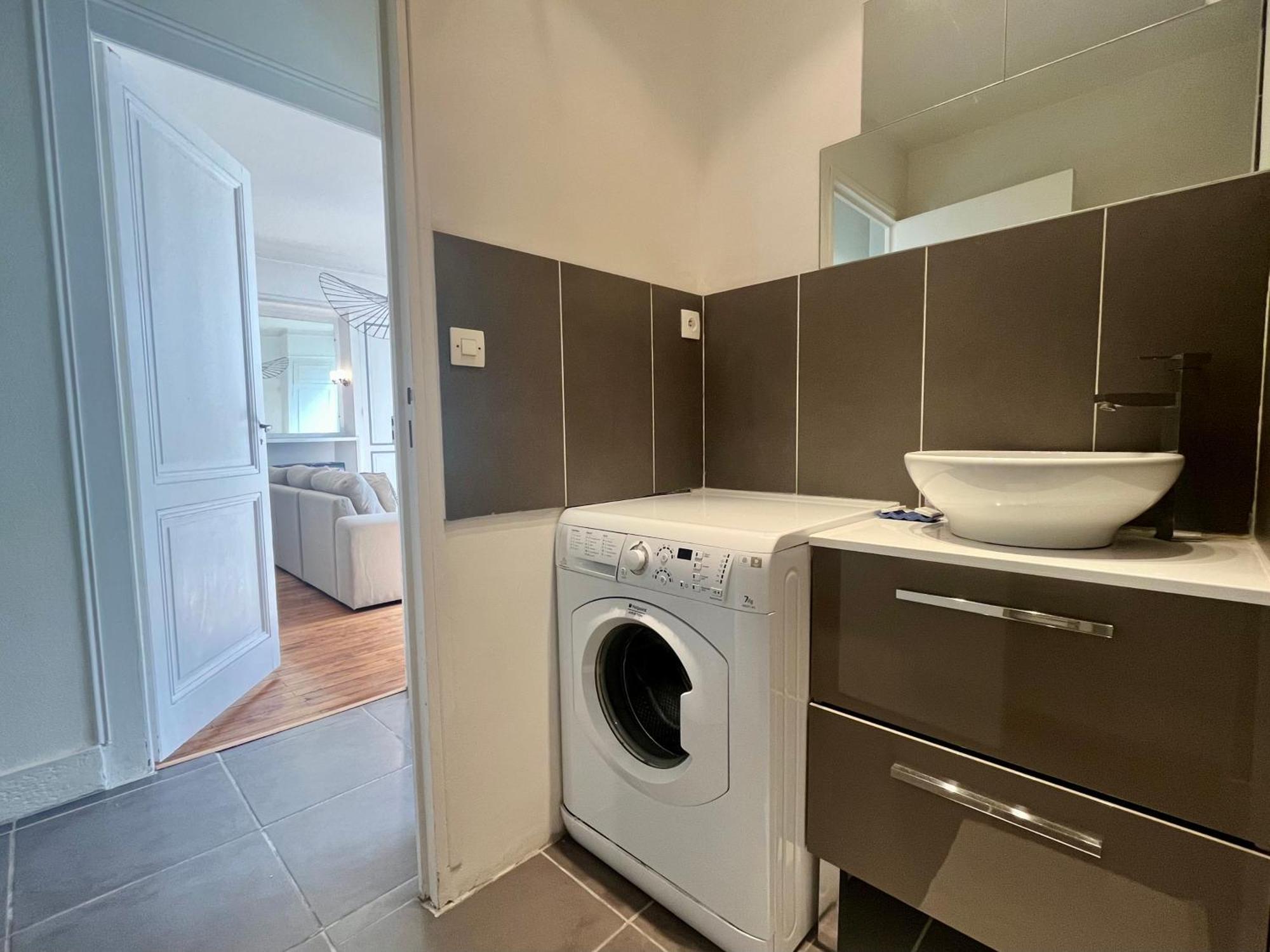Suite Lavani Lyon Exterior foto